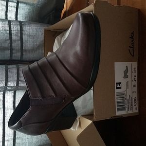 Clarkes Emslie Leather Shoes